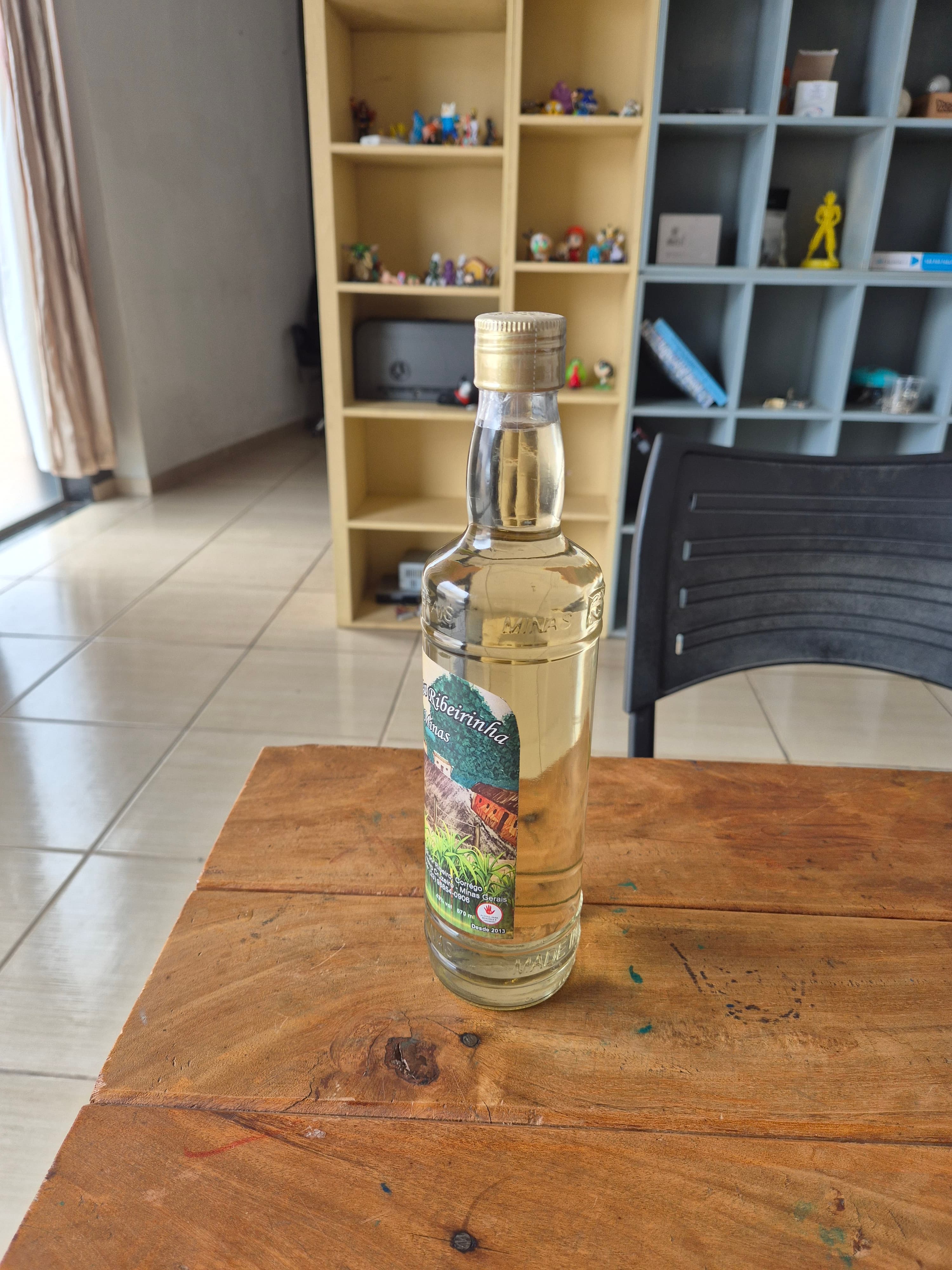 Imagem cachaça Ribeirinha