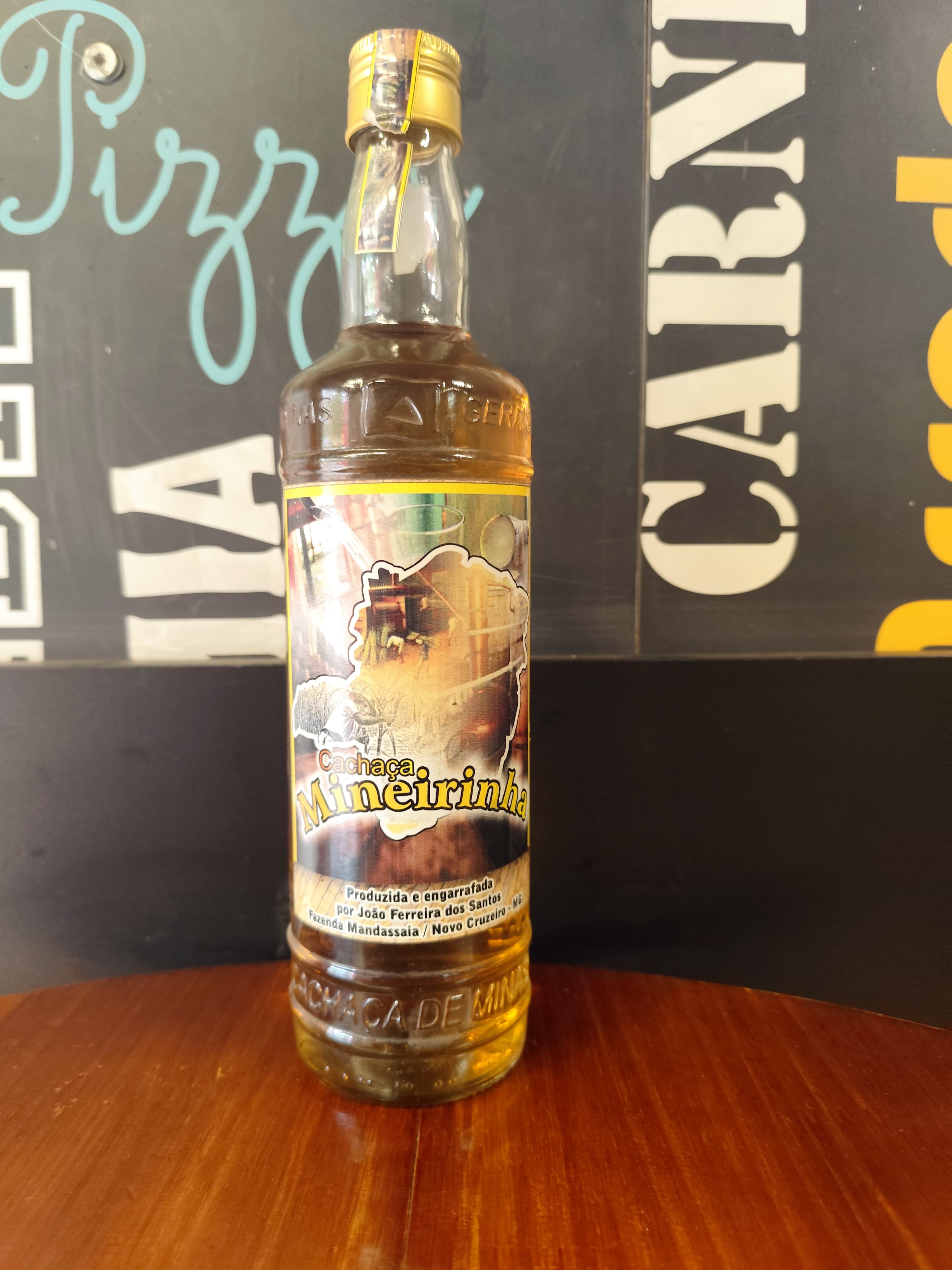 Rótulo da Cachaça Mineirinha